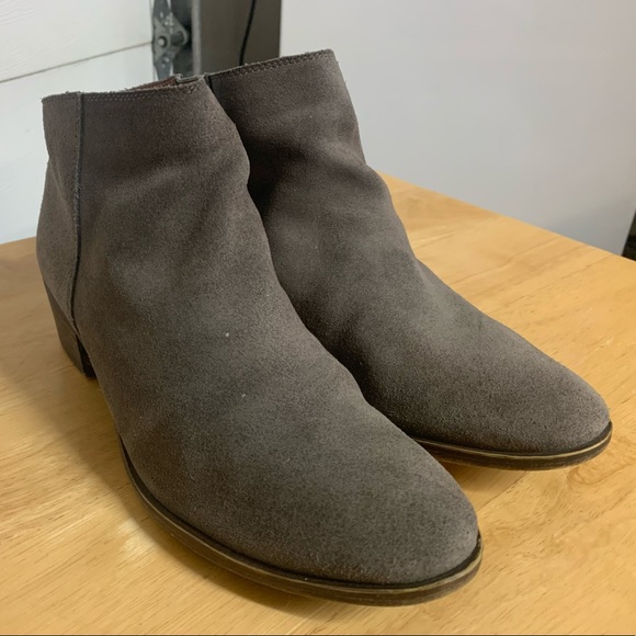 Lucky Brand Booties - Picture 2 of 9